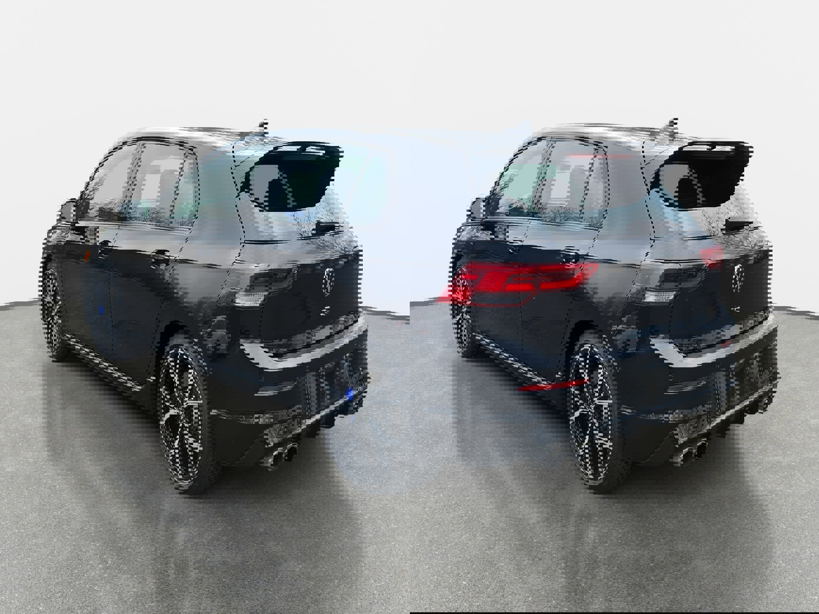 Certified 2022 Volkswagen Golf R image 5