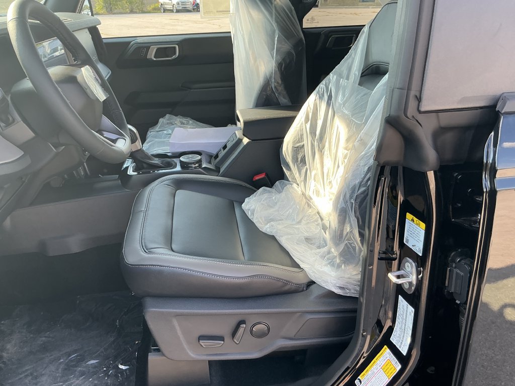New 2026 Ford Bronco Outer Banks AWD/4WD image 14