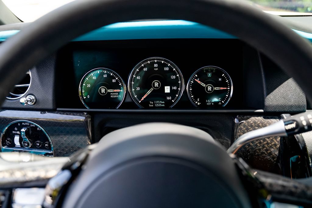 Used 2022 Rolls-Royce Cullinan Black Badge AWD/4WD image 46