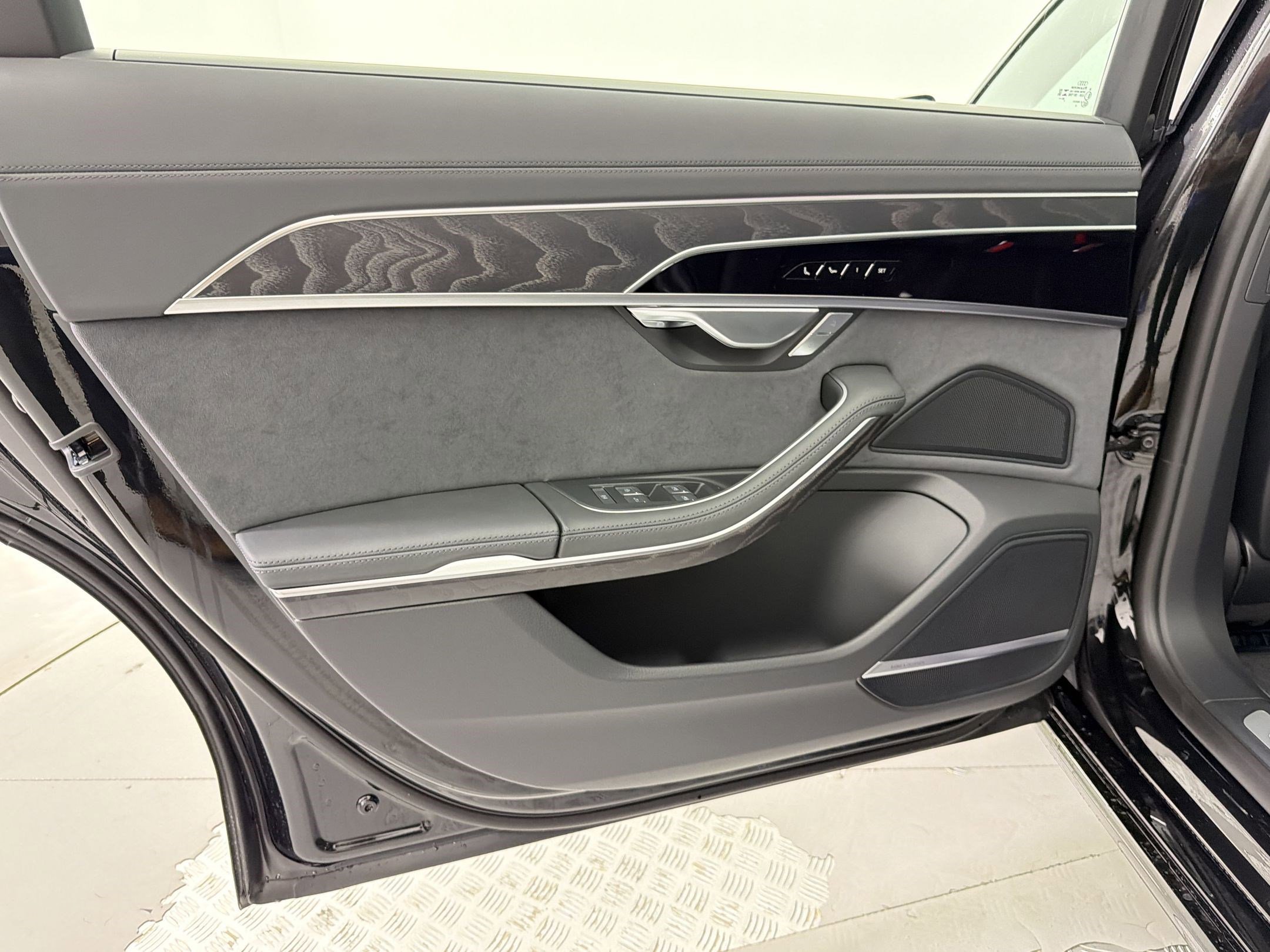 New 2026 Audi A8 L 3.0T AWD/4WD image 16