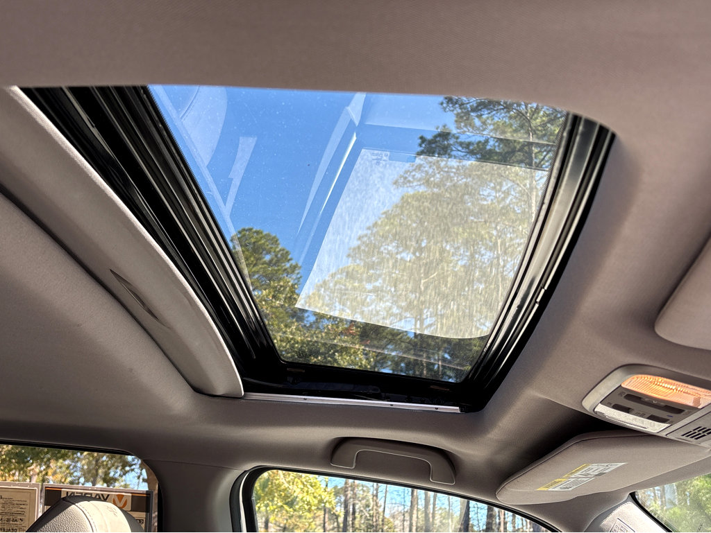 Used 2015 Honda Pilot EX-L image 12