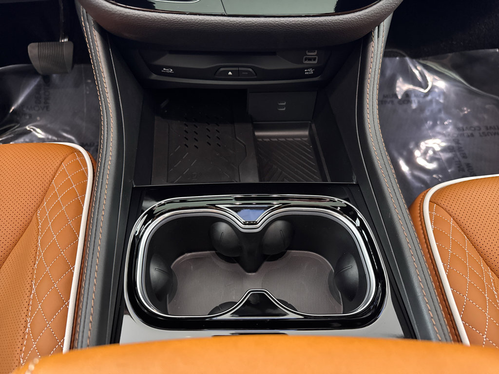 New 2026 Chrysler Pacifica Pinnacle image 36