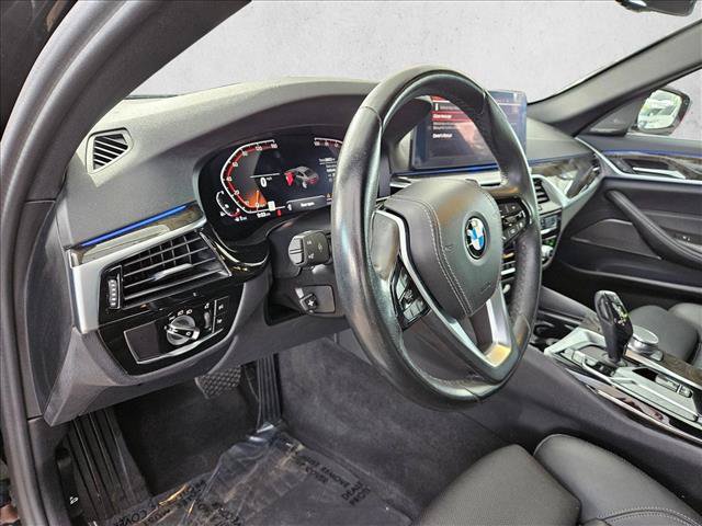 Used 2023 BMW 540i w/ Premium Package RWD image 9