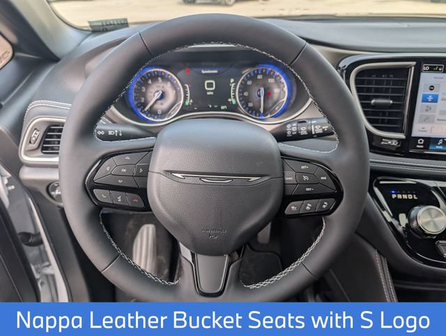 New 2027 Chrysler Pacifica Limited w/ S Appearance Package FWD image 15