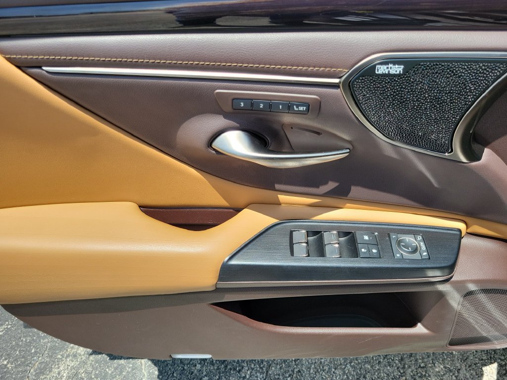 Used 2021 Lexus ES 350 Ultra Luxury FWD image 27