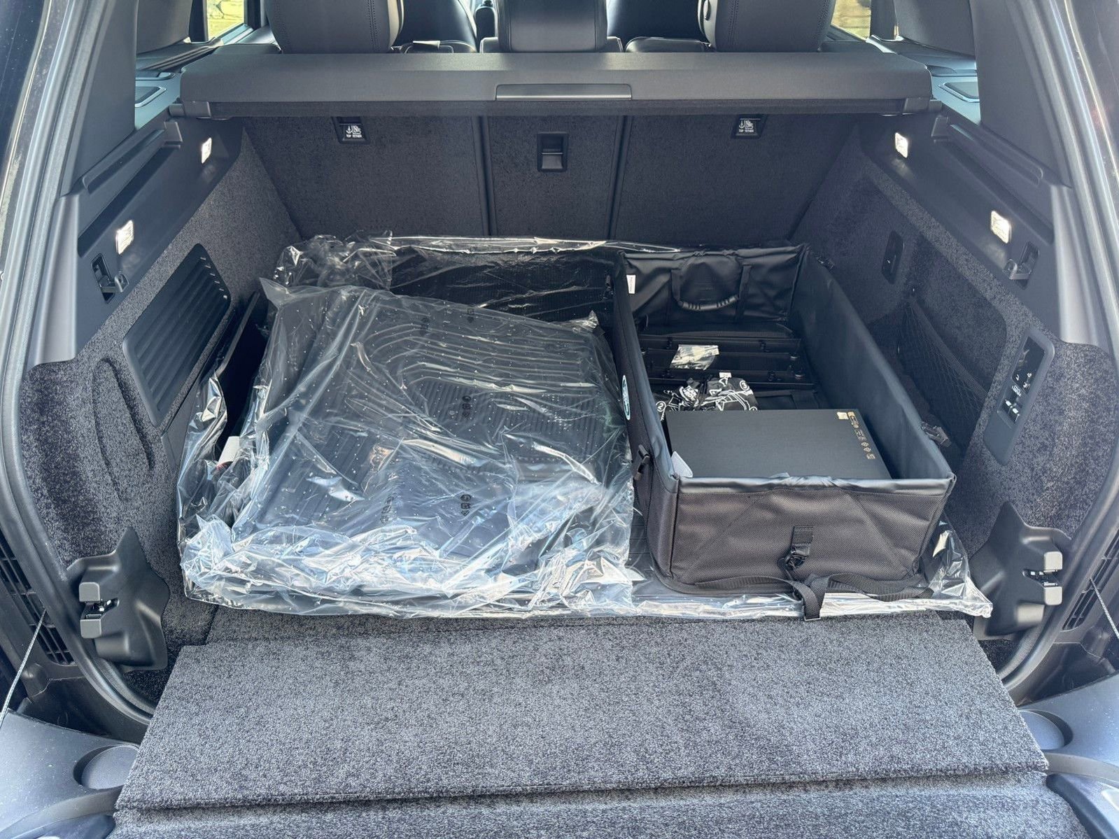 New 2026 Land Rover Range Rover SE AWD/4WD image 25