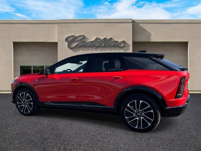 Certified 2025 Cadillac Optiq Sport 1 image 7