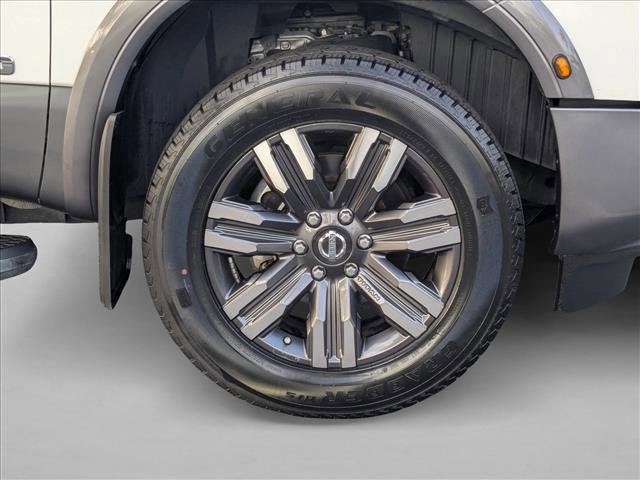 Used 2022 Nissan Titan Platinum Reserve w/ Moonroof Package AWD/4WD image 23