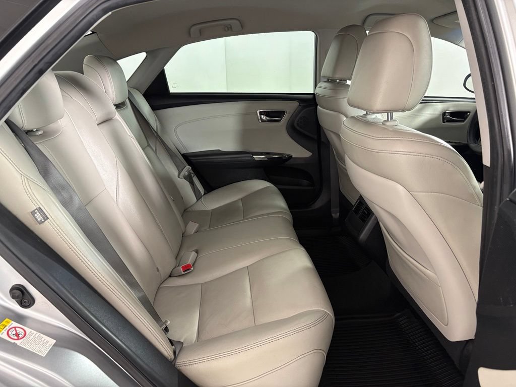 Used 2018 Toyota Avalon XLE w/ All Weather Liner Package FWD image 42