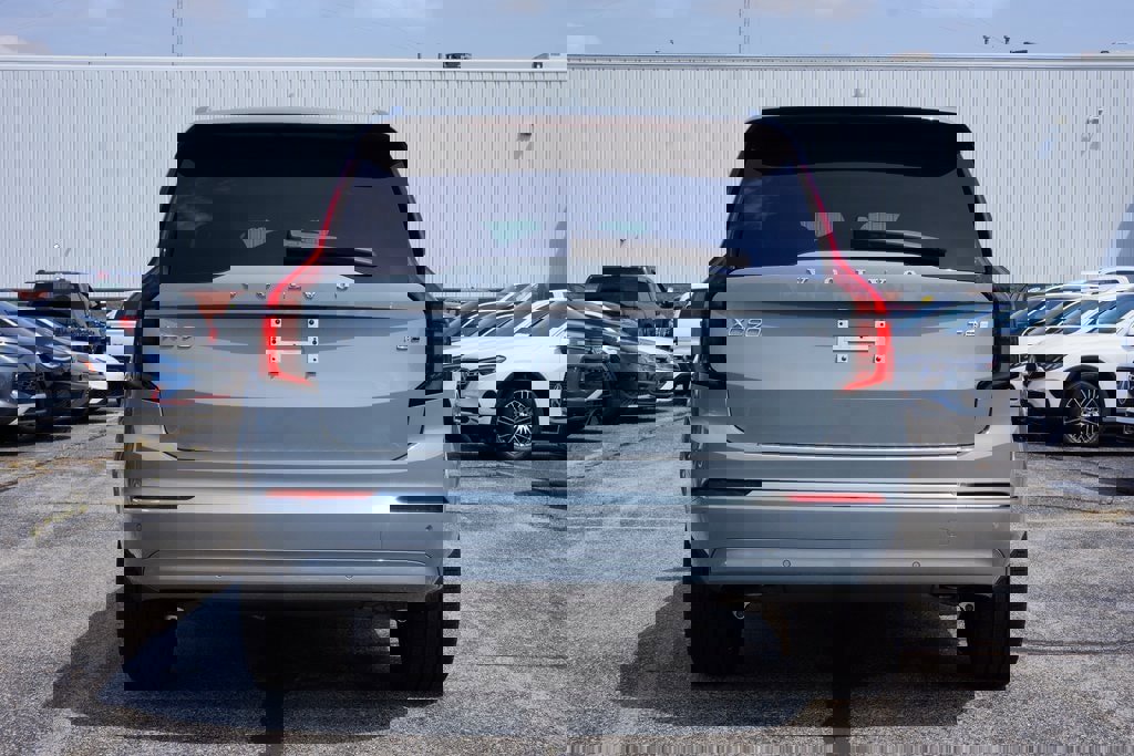 New 2026 Volvo XC90 T8 Plus image 6