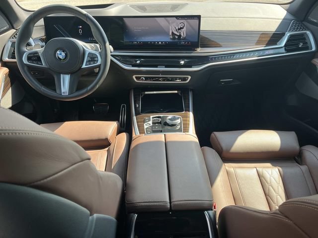 Used 2025 BMW X5 xDrive40i w/ Executive Package AWD/4WD image 12