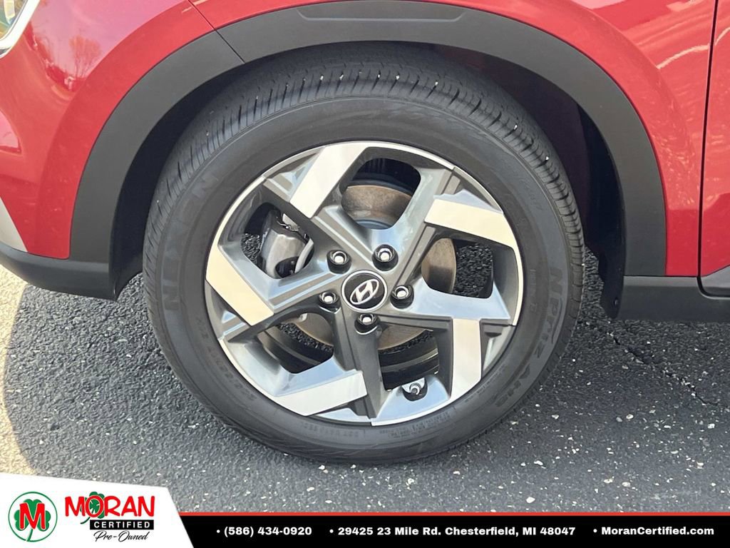 Used 2023 Hyundai Venue Limited FWD image 10