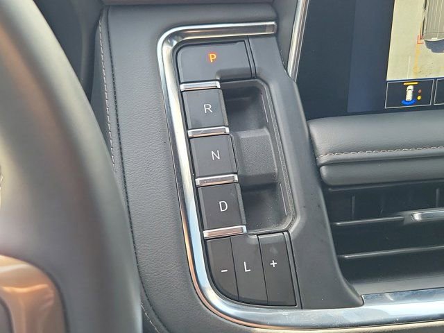 Used 2024 Chevrolet Tahoe High Country w/ Premium Package 2 RWD image 33
