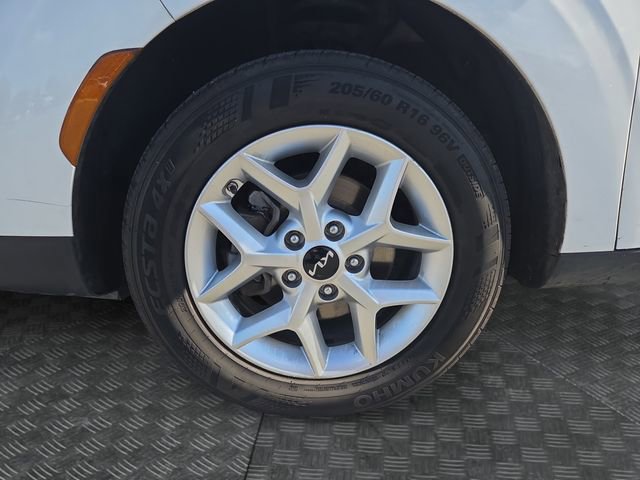 Used 2024 Kia Soul LX w/ Option Group 015 image 32