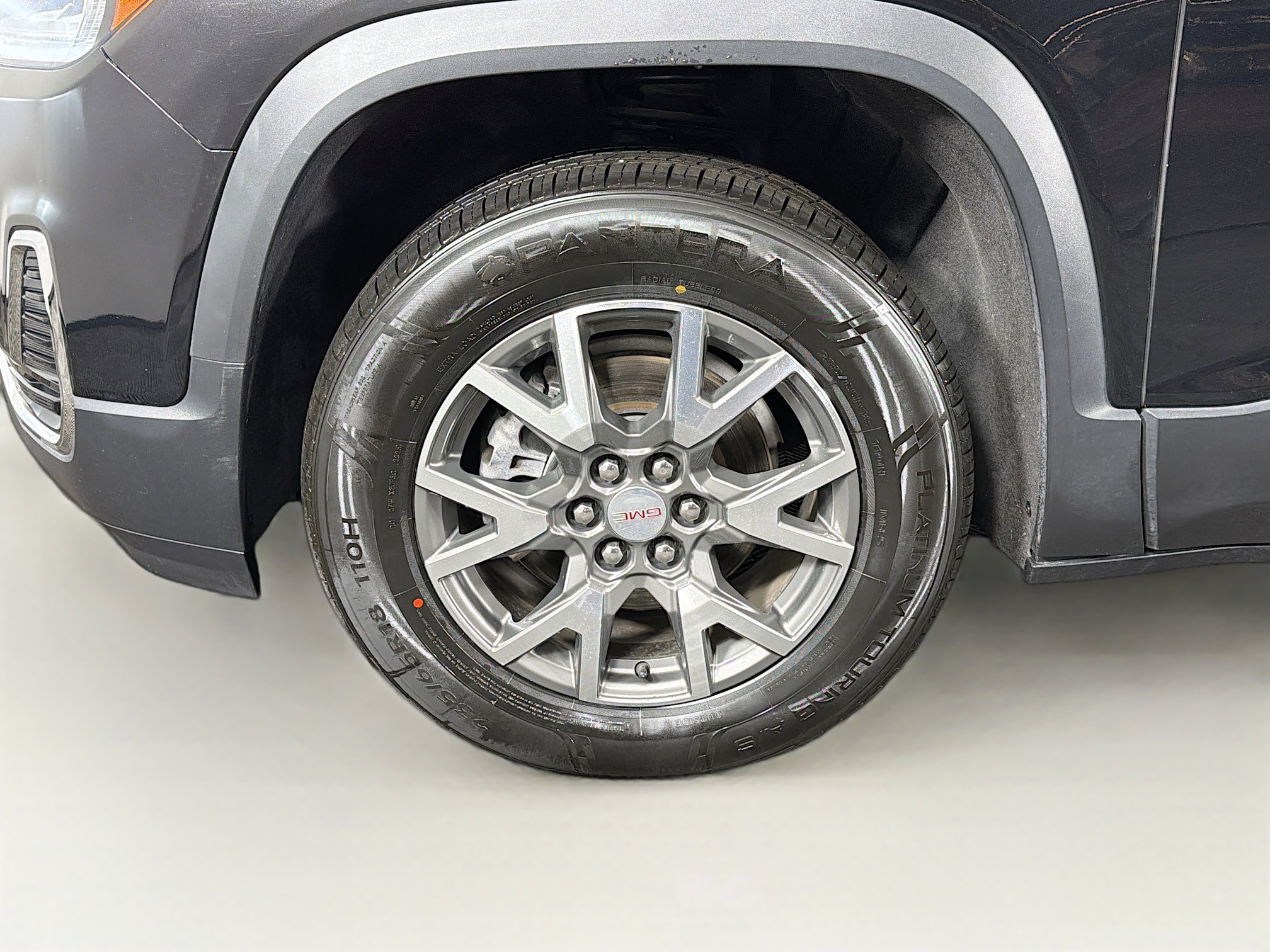 Used 2023 GMC Acadia SLE image 30