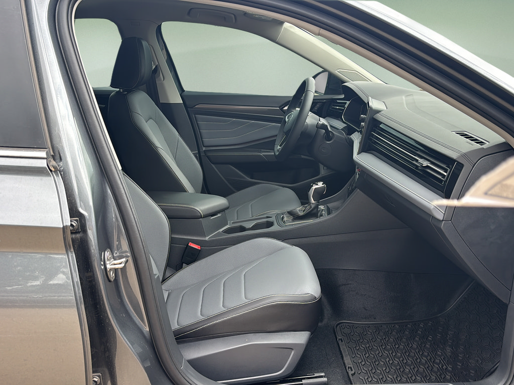 New 2026 Volkswagen Jetta SEL FWD image 11