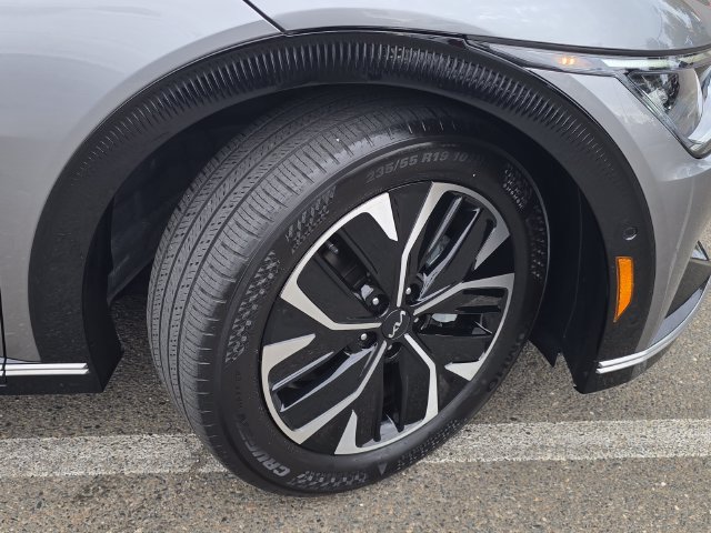 Used 2022 Kia EV6 Wind w/ Wind Technology Package AWD/4WD image 29