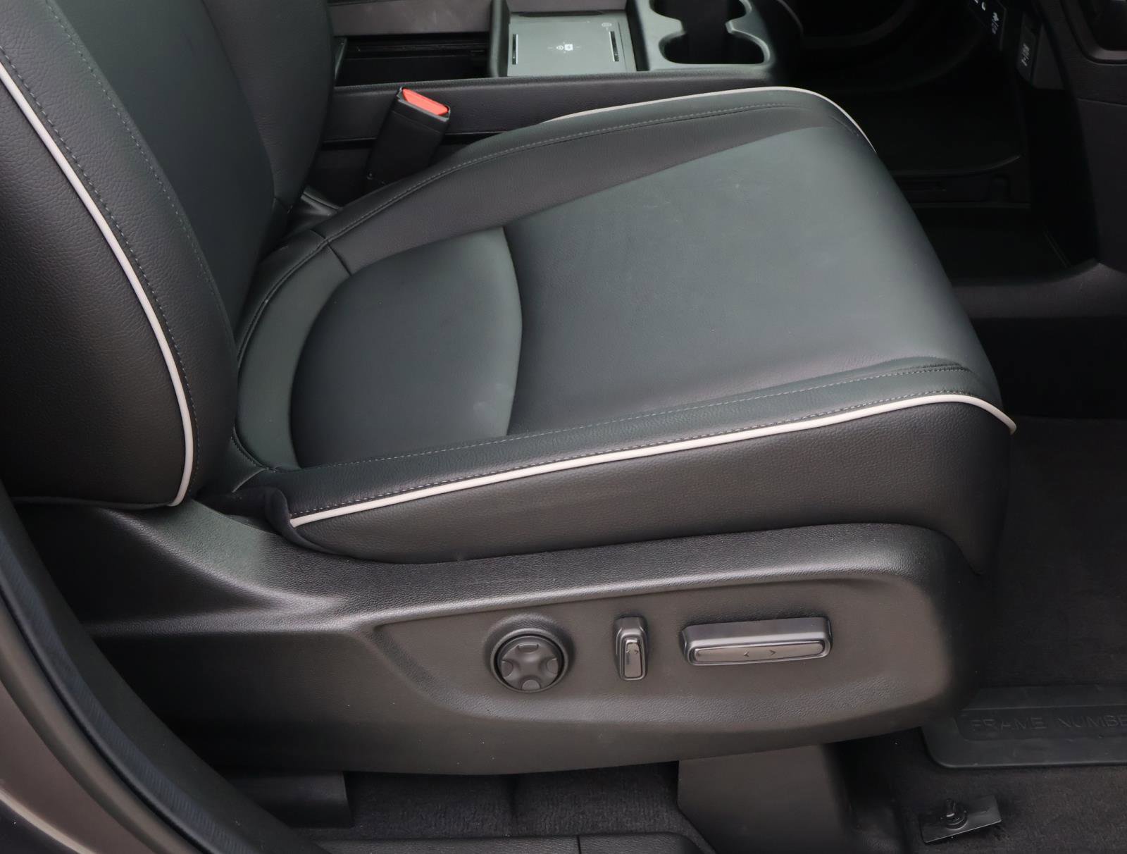 Used 2026 Honda Odyssey Touring image 19