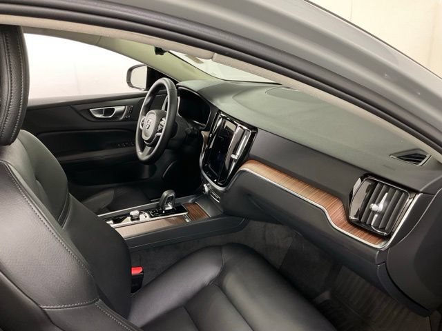 Certified 2024 Volvo S60 B5 Plus AWD/4WD image 29