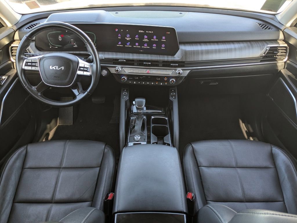 Used 2024 Kia Telluride EX w/ EX Captain's Chair Package image 20