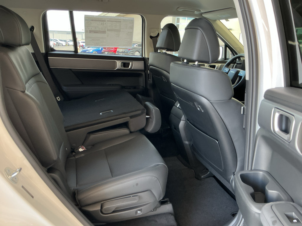 New 2026 Hyundai Santa Fe SEL FWD image 10