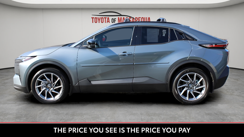 Certified 2026 Toyota C-HR AWD/4WD image 26