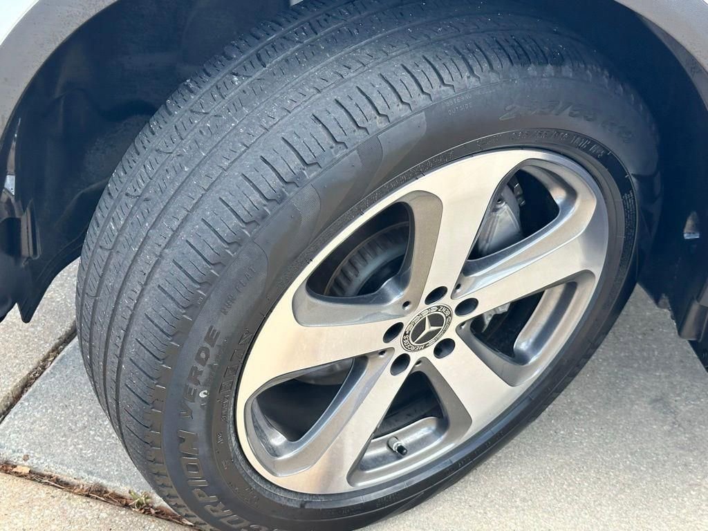 Used 2022 Mercedes-Benz GLC 300 image 26