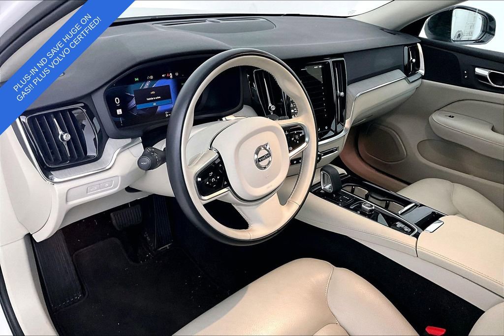 Certified 2025 Volvo S60 T8 Plus AWD/4WD image 18