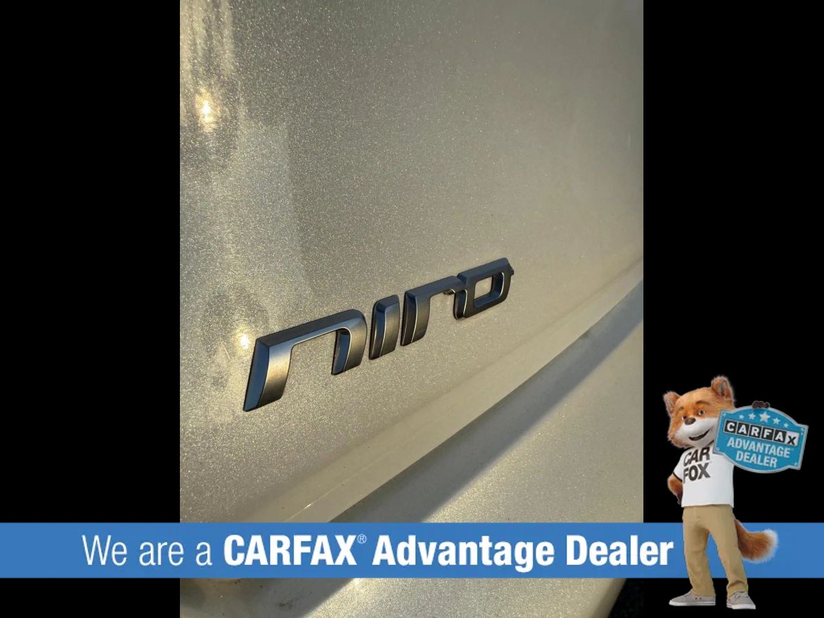 Used 2021 Kia Niro EX Premium FWD image 20