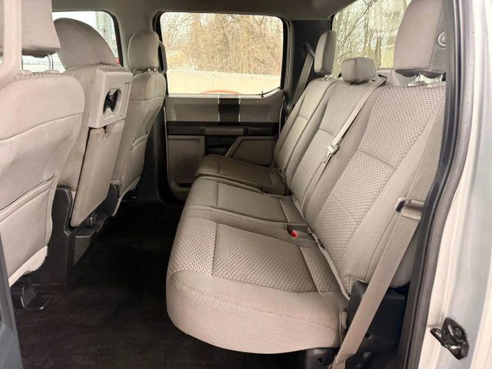 Used 2015 Ford F150 XLT image 16