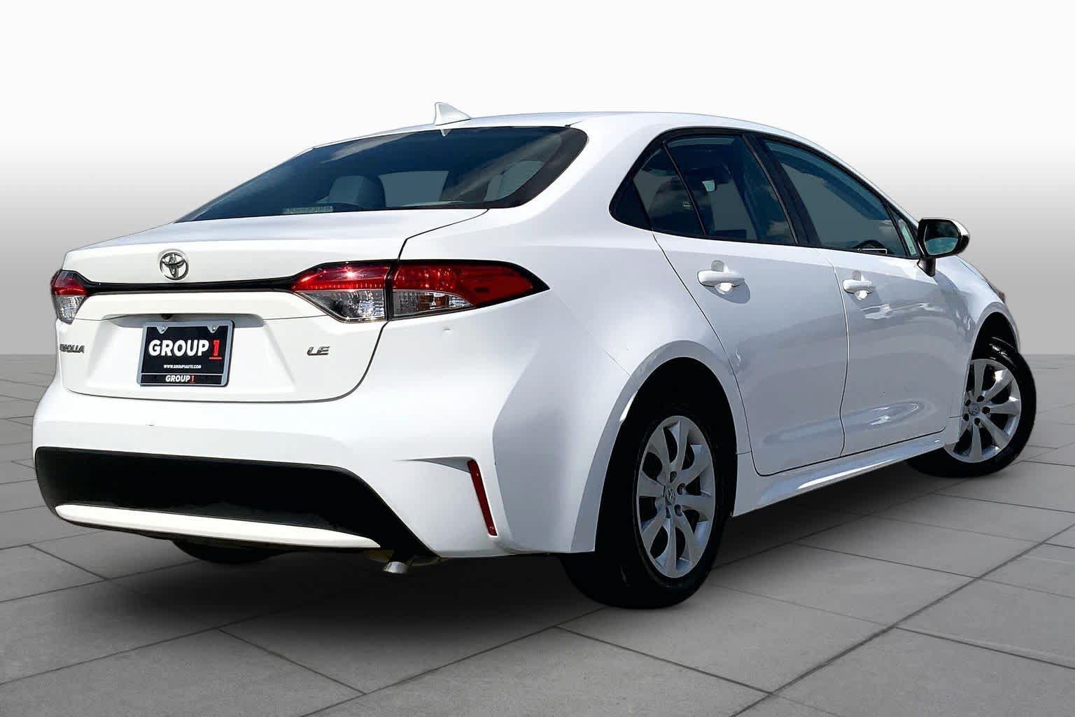 Used 2021 Toyota Corolla LE FWD image 13