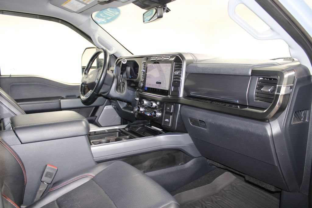 Used 2024 Ford F250 Lariat w/ Lariat Ultimate Package AWD/4WD image 32