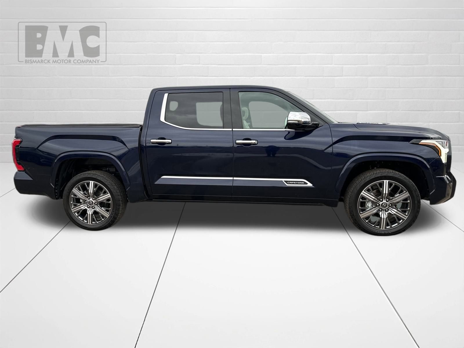 Used 2022 Toyota Tundra Capstone AWD/4WD image 4