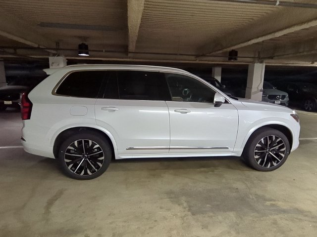 New 2026 Volvo XC90 T8 Plus w/ Protection Package Premier AWD/4WD image 2