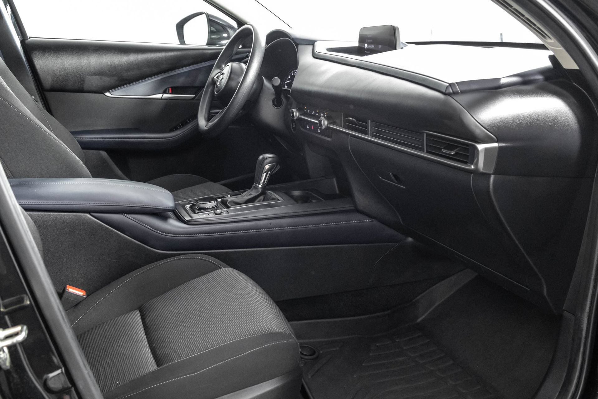 Used 2020 MAZDA CX-30 FWD image 39