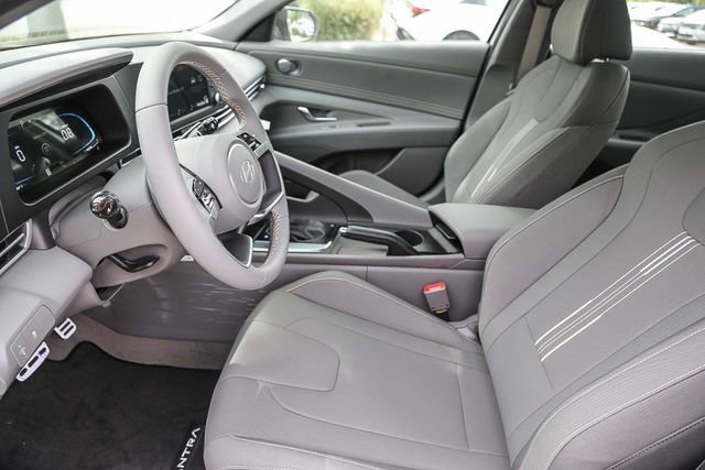 New 2026 Hyundai Elantra Sport FWD image 18
