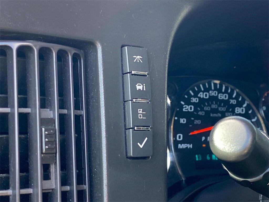 Used 2023 GMC Savana 2500 w/ Driver Convenience Package image 21