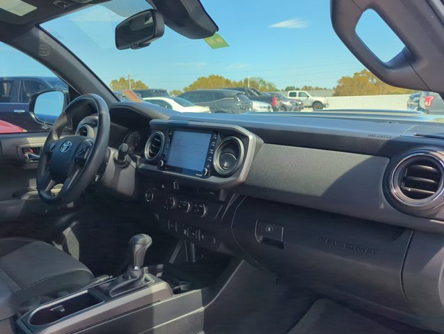 Used 2023 Toyota Tacoma TRD Sport image 27
