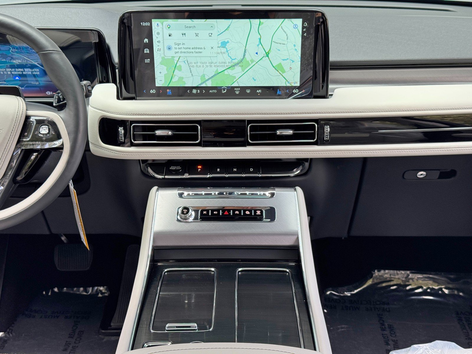 Used 2026 Lincoln Aviator AWD image 25