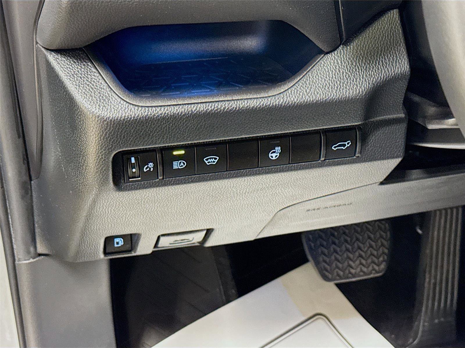 Used 2023 Toyota RAV4 XSE w/ XSE Grade Weather Package image 10