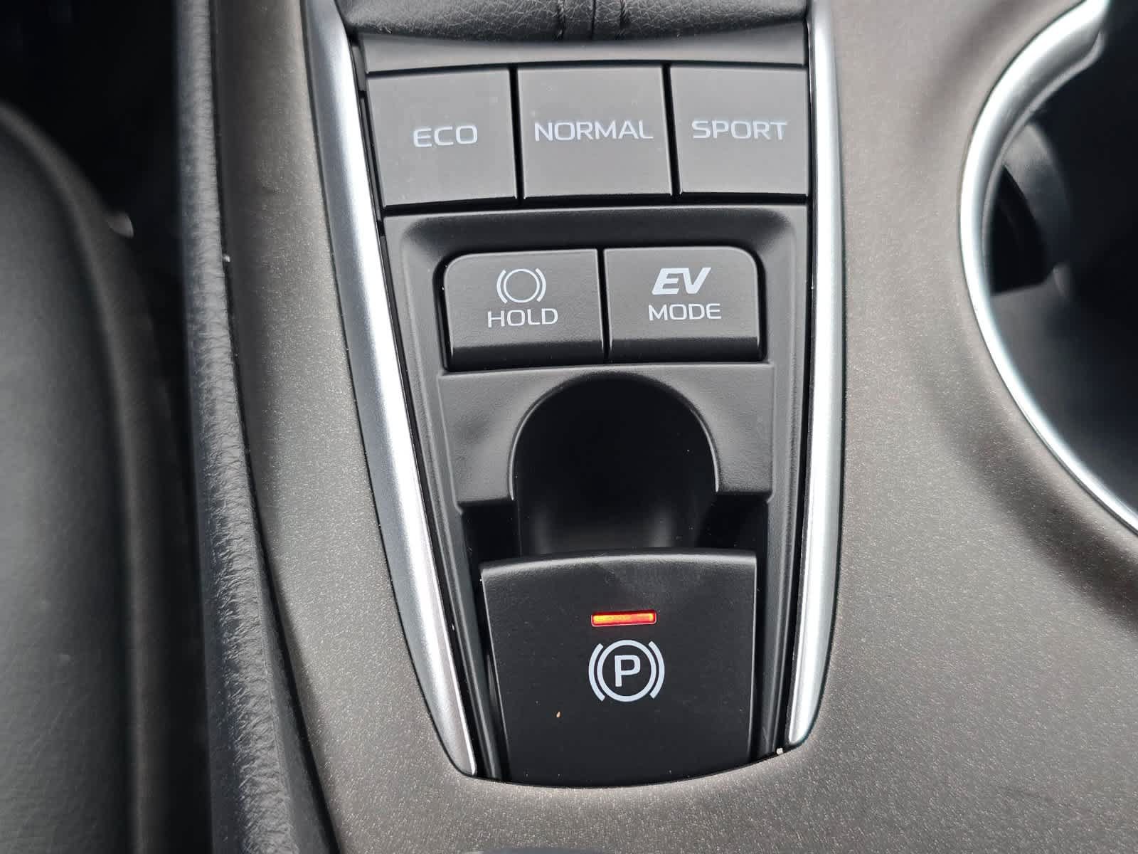 Used 2024 Toyota Camry XLE w/ Navigation Package FWD image 16