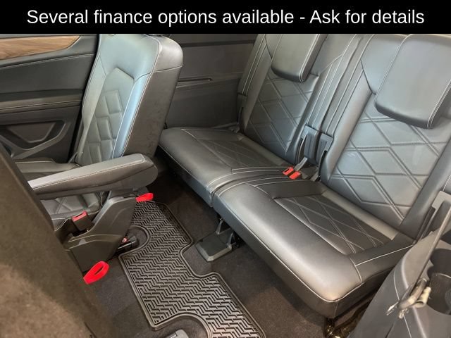 Used 2024 Volkswagen Atlas SE w/ Panoramic Sunroof Package AWD/4WD image 17