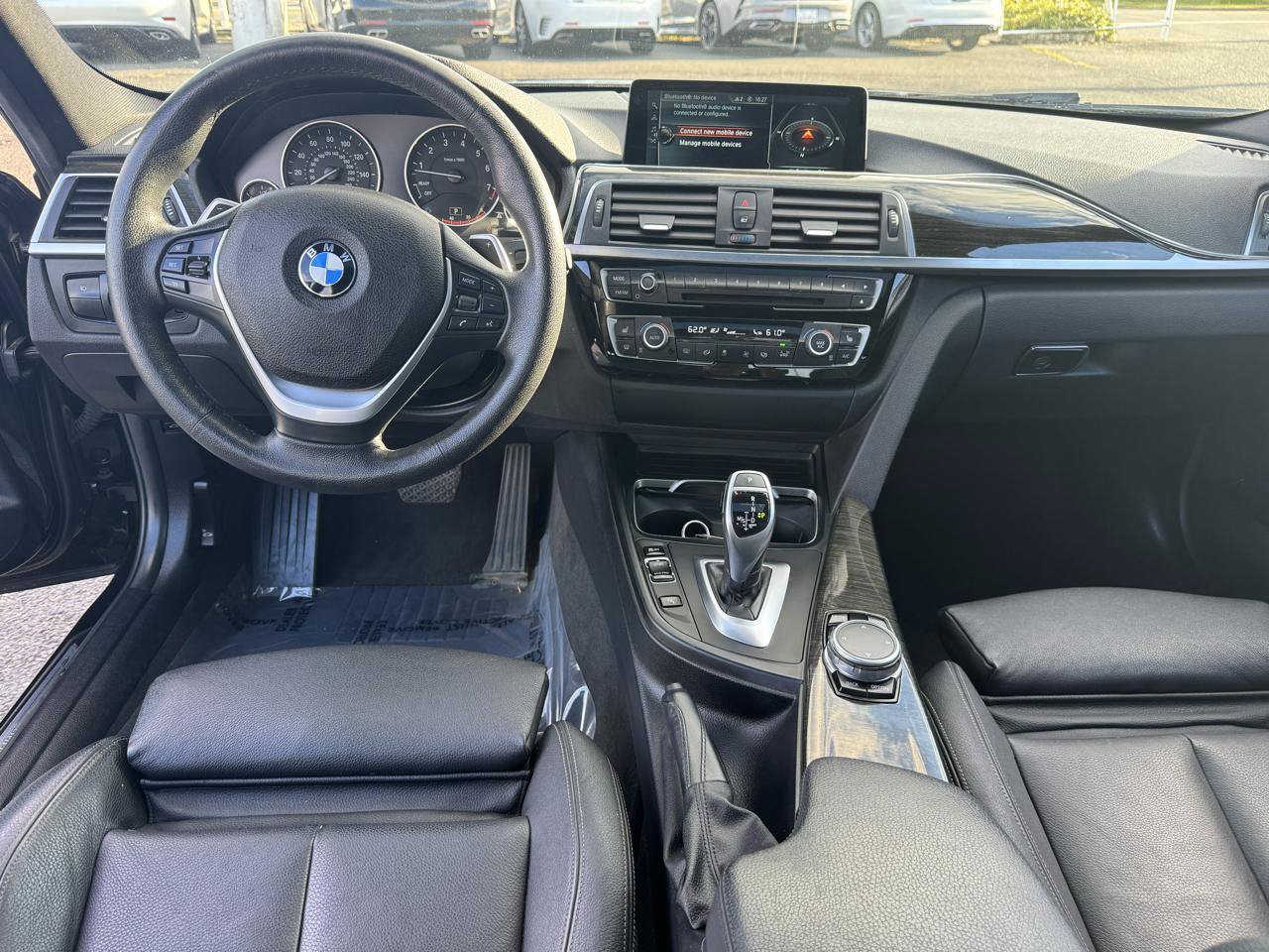 Used 2017 BMW 330i xDrive Sedan AWD/4WD image 14