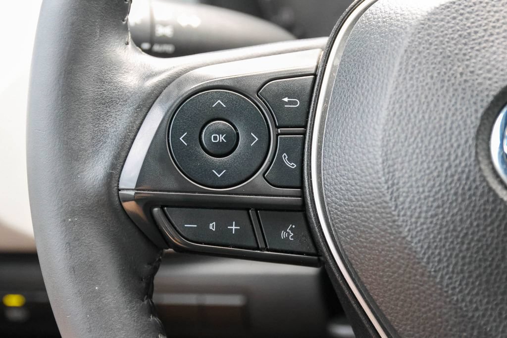 Used 2024 Toyota Corolla SE w/ SE Premium Package FWD image 21