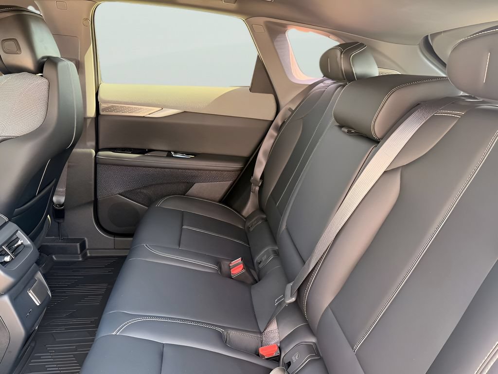 New 2027 Cadillac Optiq Sport w/ LPO, Floor Liner Package AWD/4WD image 27