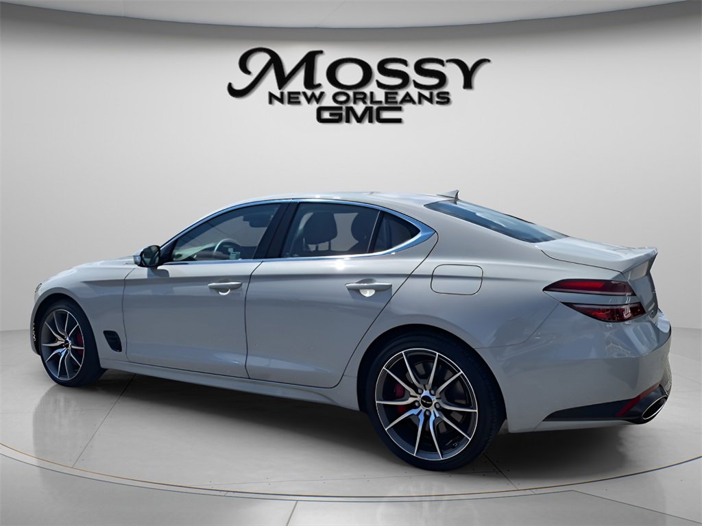Used 2025 Genesis G70 2.5T image 7