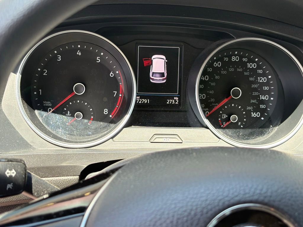 Used 2018 Volkswagen Tiguan S FWD image 9