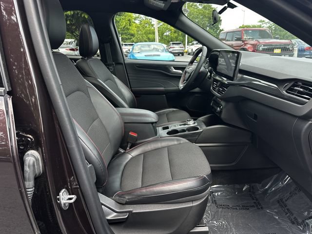 Certified 2023 Ford Escape ST-Line w/ Tech Pack #1 AWD/4WD image 35
