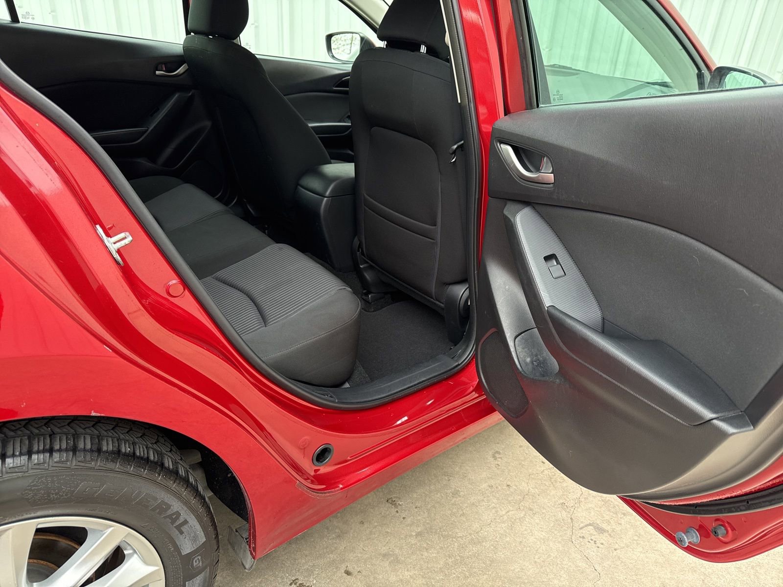 Used 2014 MAZDA MAZDA3 i Touring image 15