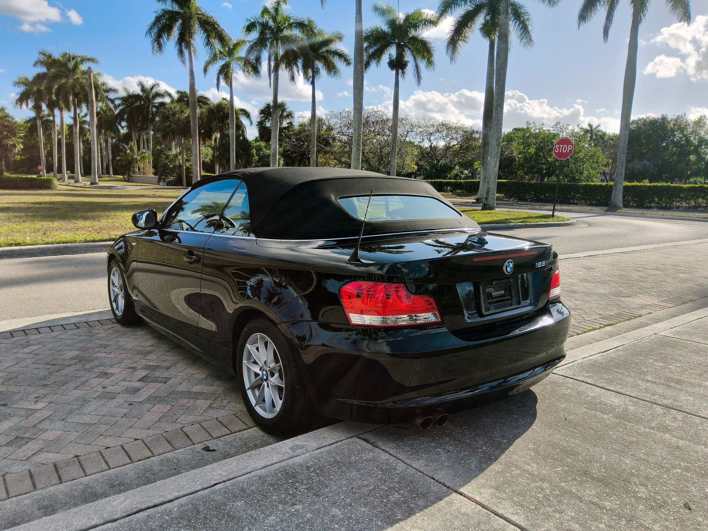 Used 2011 BMW 128i 128i Convertible 2D image 37